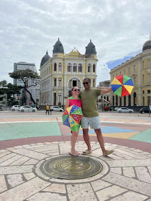 Casal no centro histórico do Recife